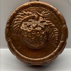 Vintage Copper Fruit Mold Strawberry Design on small round copper with O-ring